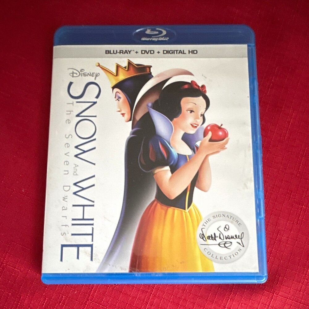 Disney Snow White and the Seven Dwarfs Blu-ray Signature w/ Digital G 2016